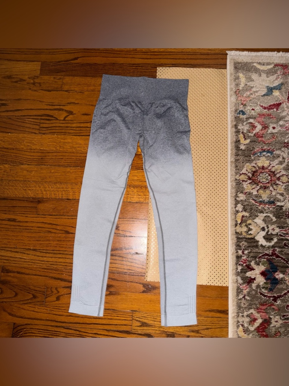 Ombré Grey and Light Grey Seamless Women’s Leggings - 26”